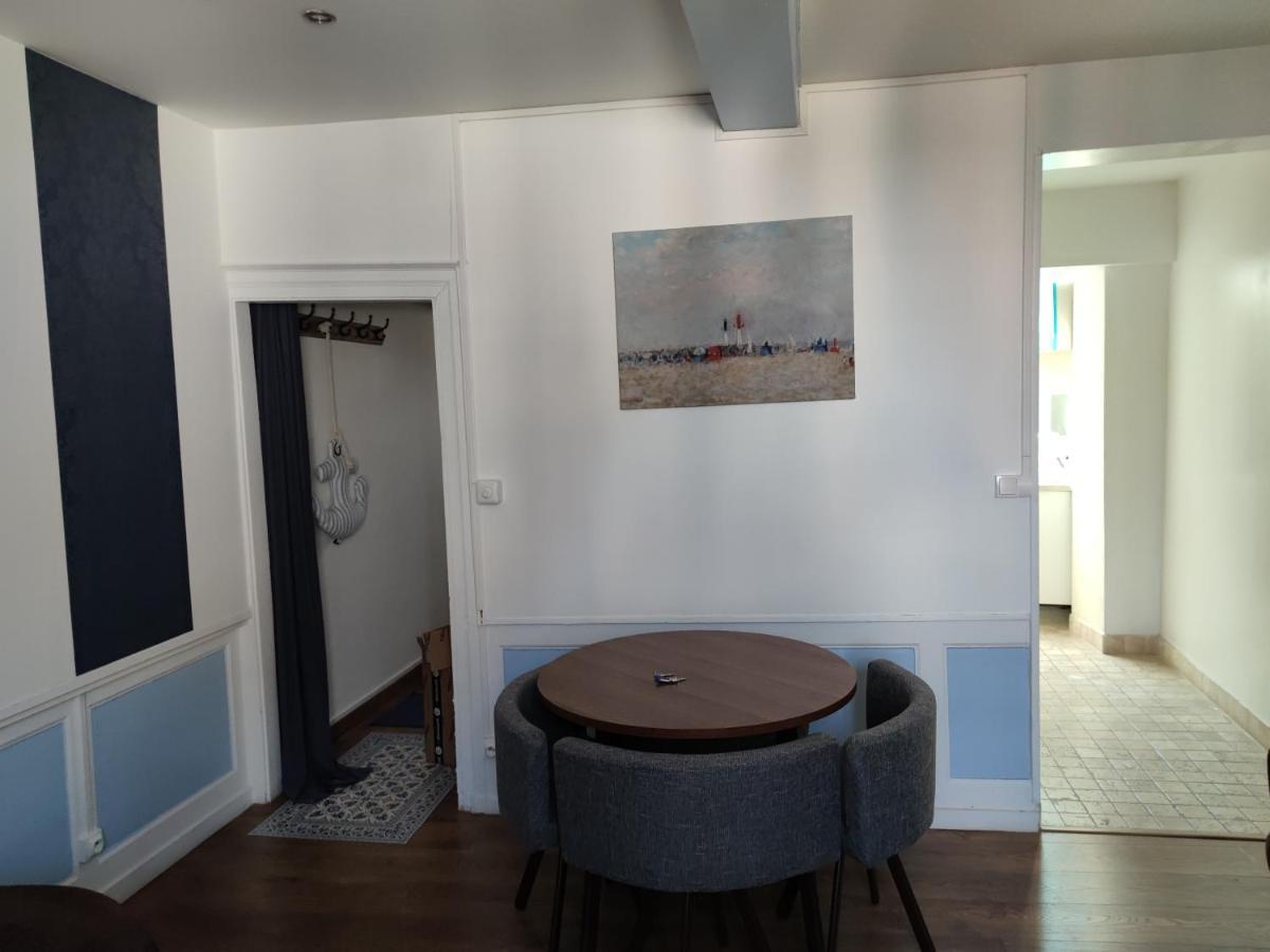 Le Saint Leonard...Il Est Bleu Appartement Honfleur Buitenkant foto